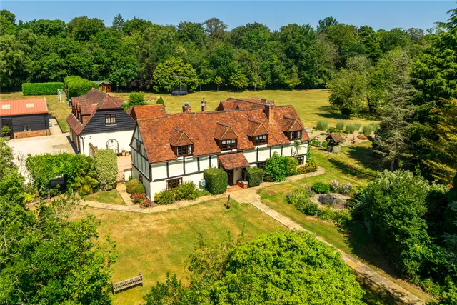 Greenlands Lane, Prestwood, HP16, photo 1