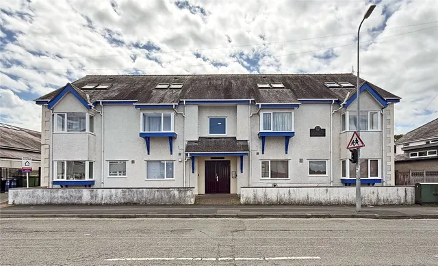 Glynne Road, Bangor, photo 1