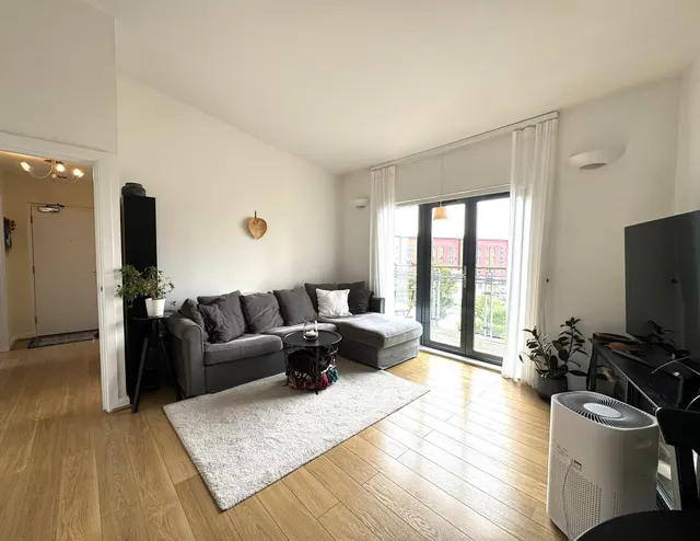 St Margarets Court, Maritime Quarter, Swansea, West Glamorgan, SA1 1RZ, photo 1