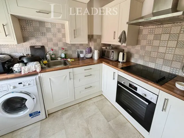 Elphinstone Road, Southsea, PO5, photo 3