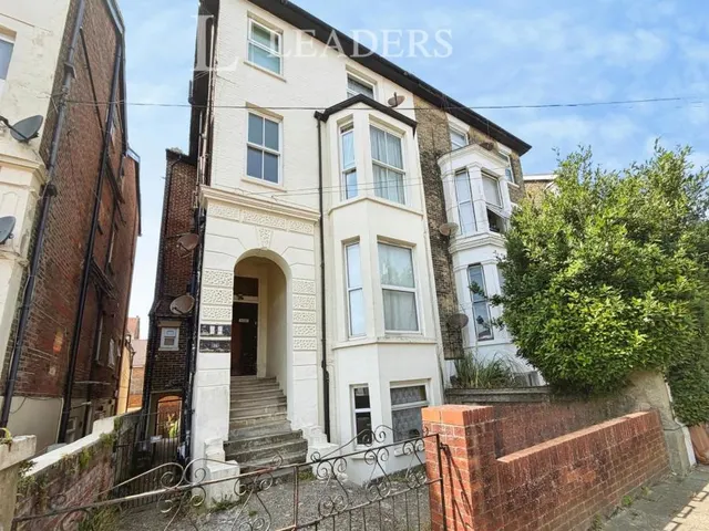 Elphinstone Road, Southsea, PO5, photo 1