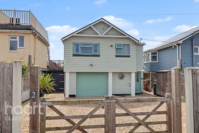 Eastern Promenade, Clacton-On-Sea, CO16, photo 1