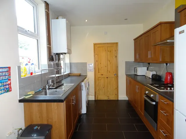 Kingsland Avenue, Earlsdon, photo 3