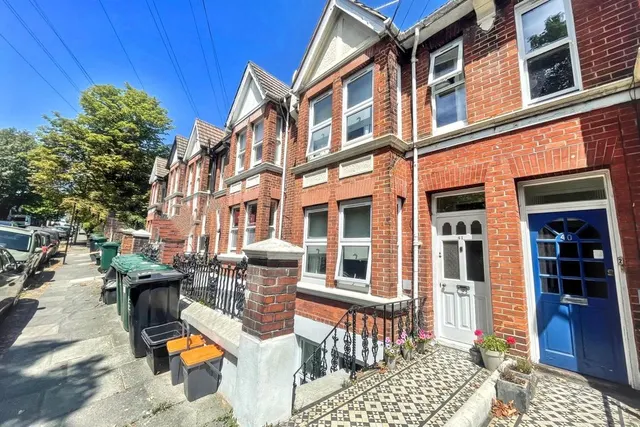 Dyke Road Drive, Brighton BN1 6AJ, photo 1