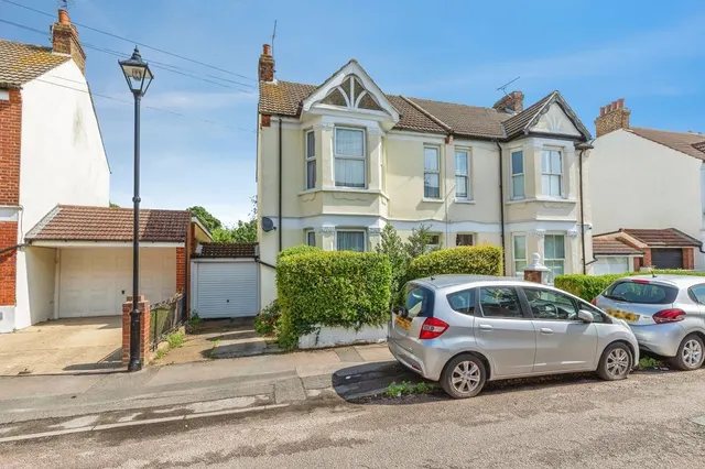 Stuart Road, Gillingham, Kent, ME7, photo 1