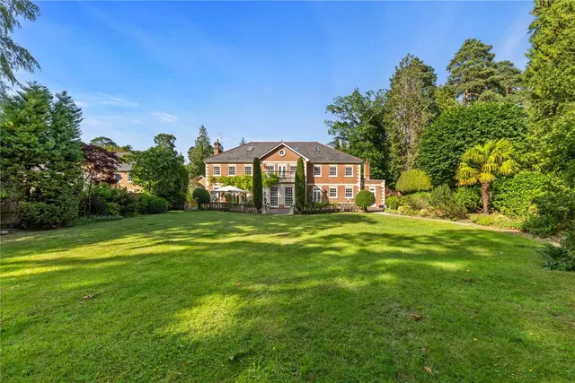 Photo 3 — Ascot, Berkshire, SL5 9EZ