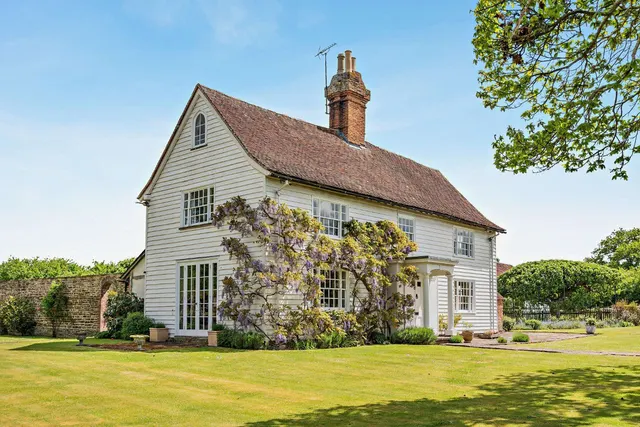 Lyons Road, Slinfold, Horsham, West Sussex, RH13 0QT, photo 1