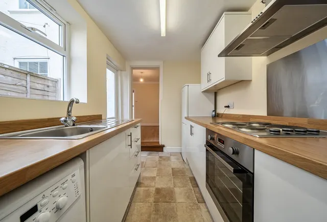 Photo 2 — Bedford Road, Tunbridge Wells, TN4 0HJ