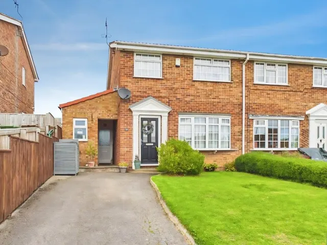 Amy Johnson Avenue, Bridlington, photo 1