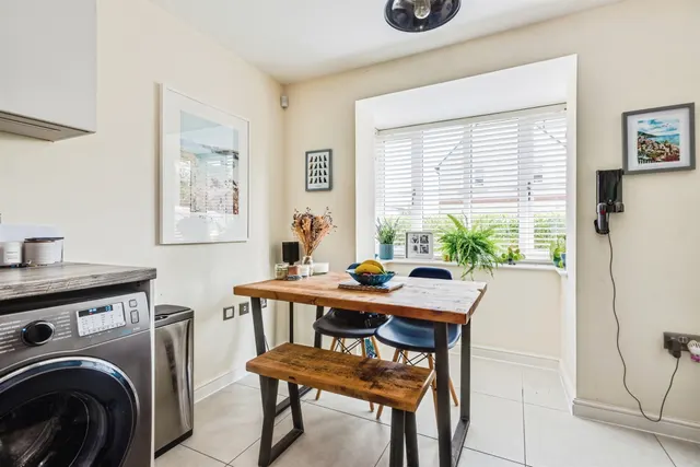 Photo 3 — Langford Way, Long Hanborough, Witney