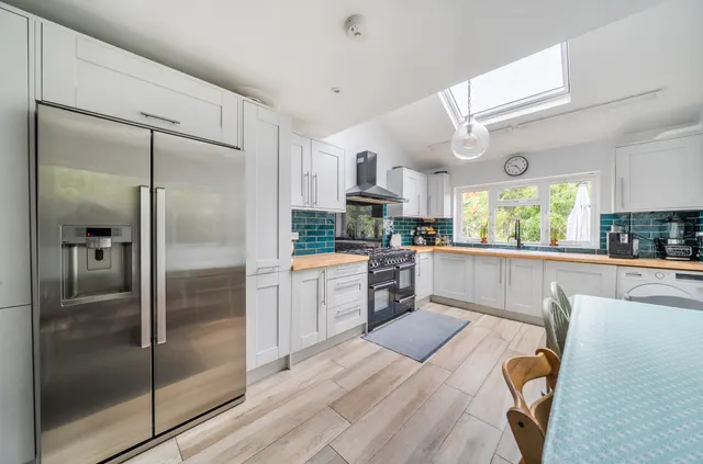 Photo 3 — St. Marks Road, Binfield, Bracknell, Berkshire, RG42 4AX