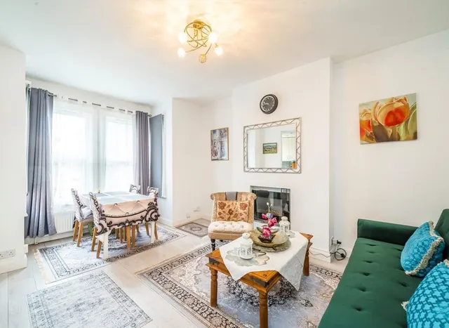 Windmill Road, Ealing, W5, photo 2