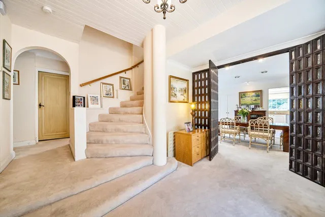 Photo 3 — Partingdale Lane, Mill Hill, London, NW7 1NX