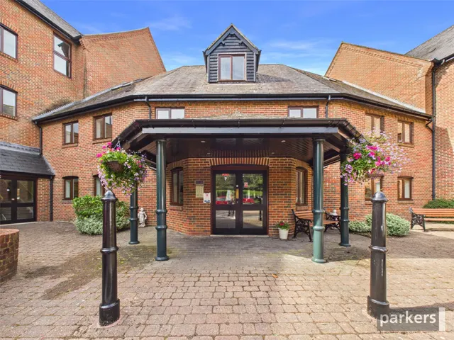 Silk Lane, Twyford, RG10, photo 1