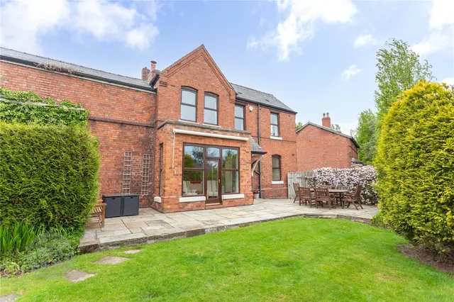 Wigshaw Lane, Culcheth, Warrington, WA3 4AB, photo 1