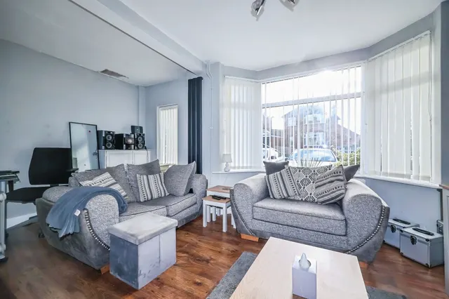 Photo 3 — Durham Crescent, Nottingham