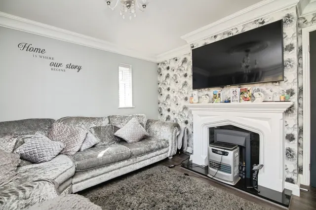 Photo 2 — Banklands Road, Dixons Green, Dudley