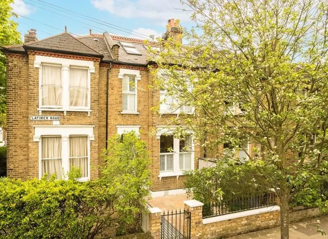 Latimer Road, Wimbledon, SW19, photo 1