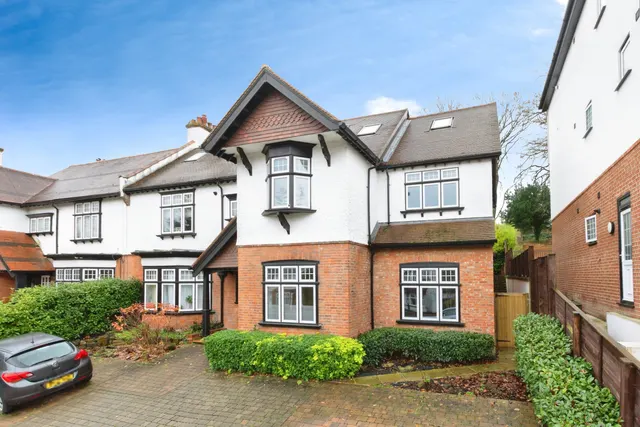 Woodcote Valley Road, Purley, CR8, photo 3