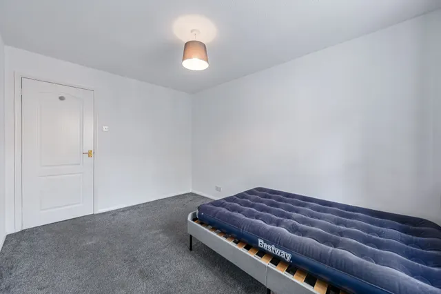 Photo 3 — 12 Crofters Court, Croft Street, London