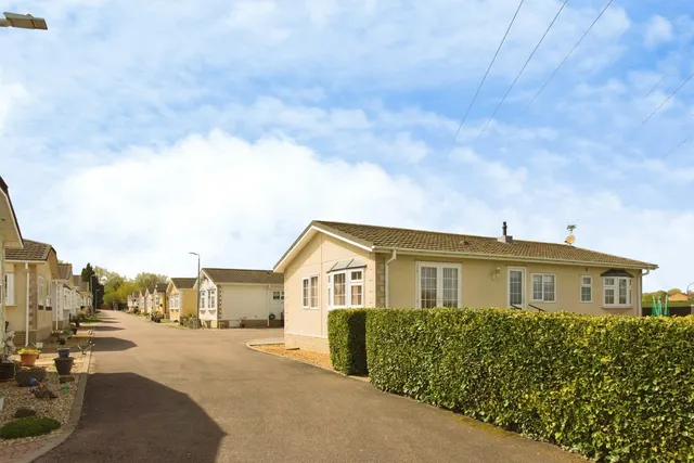 The Firs, Fulbourn Old Drift, CB1, photo 2