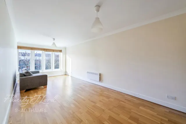 Odessa Street, SE16, photo 1