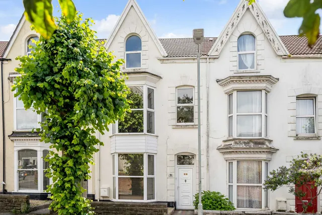 Sketty Road, Swansea, SA2, photo 3