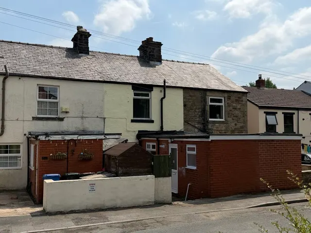 For SaleOutterside Street, Adlington, photo 1