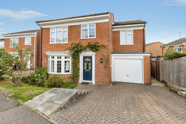 Copestake Drive, Burgess Hill, RH15, photo 1
