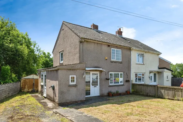 Brynawelon, Llanelli, photo 1