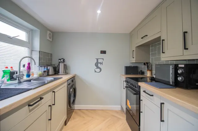 1 bedroom house, London Road, Oadby, LE2