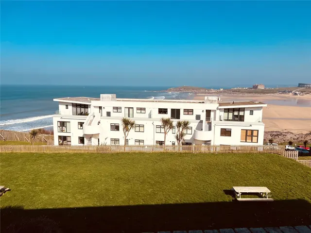 Fistral Crescent, Newquay, TR7, photo 1