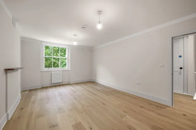 Woburn Square, Bloombury, WC1H, photo 1