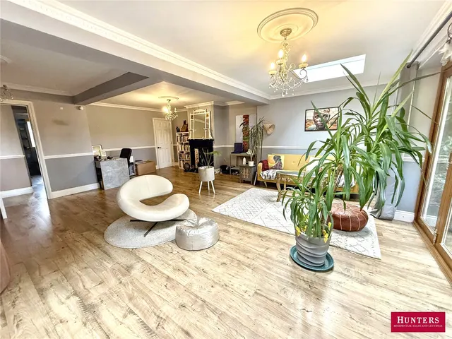 Photo 2 — Mount View Cottages, Barnet Road, Arkley, Hertfordshire, EN5 3LB