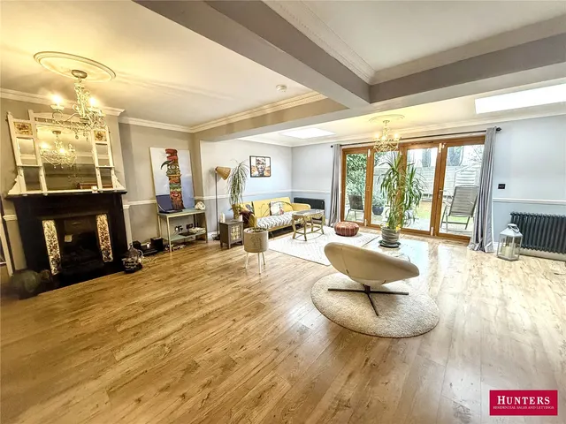 Mount View Cottages, Barnet Road, Arkley, Hertfordshire, EN5 3LB, photo 1