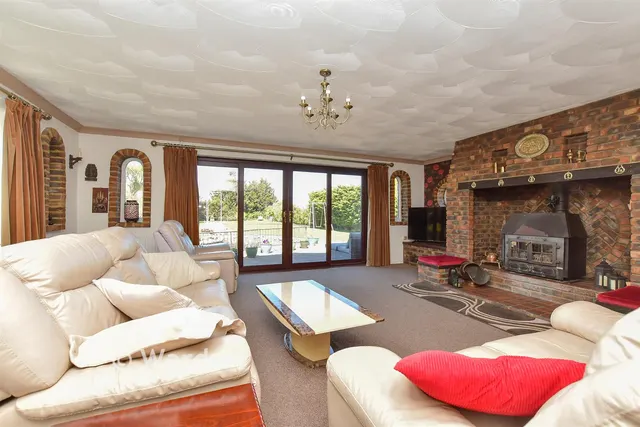 Barton Hill Drive, Minster On Sea, ME12, photo 3