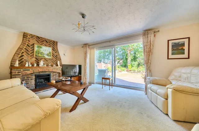 Photo 3 — Velmead Road, Fleet, Hampshire, GU52 7LZ