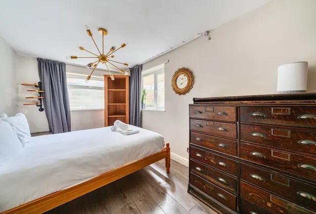 Photo 2 — Campbell Street, Bristol, BS2 8XE