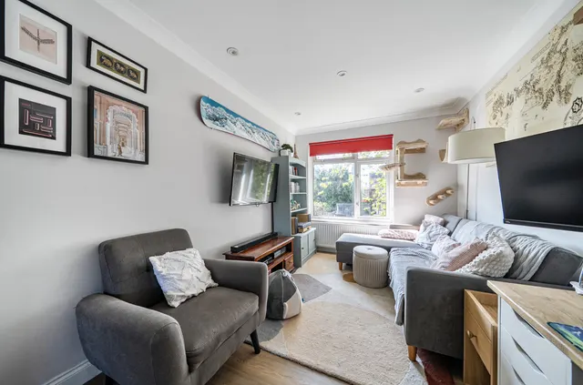 Ashburton Close, Alresford, SO24, photo 3