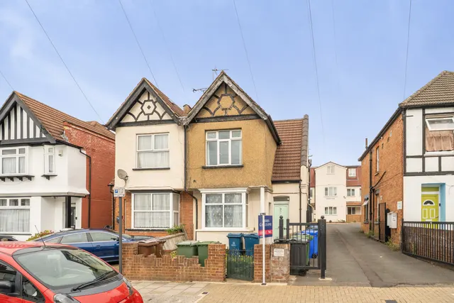 Parkfield Road, Harrow, HA2, photo 1