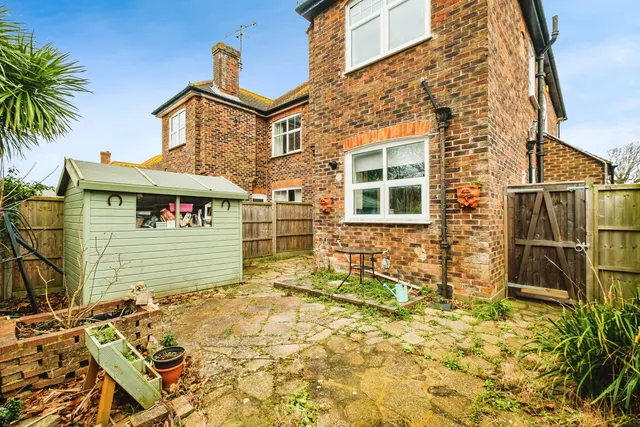 The Grangeway, Rustington, BN16, photo 3