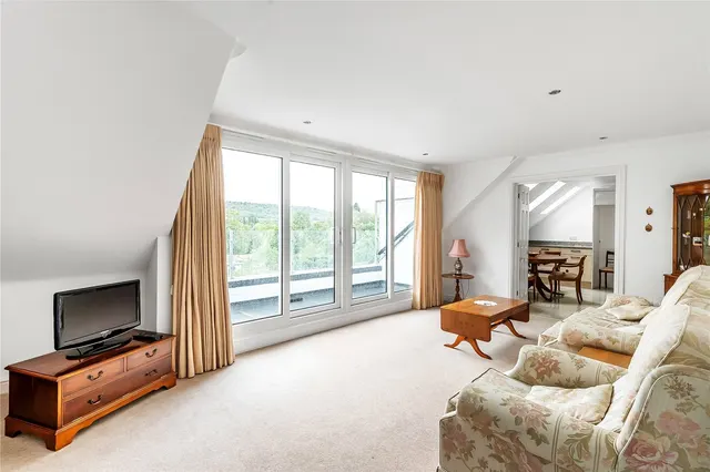 West Hill, Oxted, RH8, photo 3