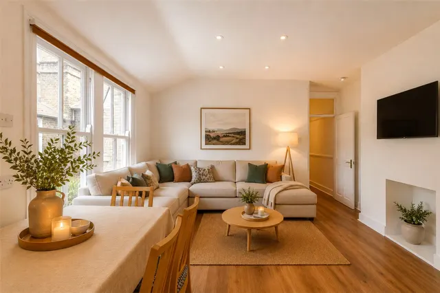 Aristotle Road, London, SW4, photo 2
