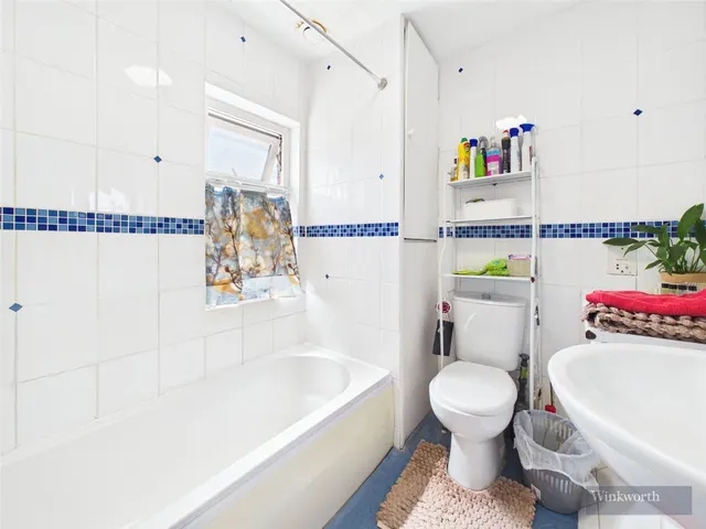 Hamilton Avenue, Surbiton, KT6, photo 1