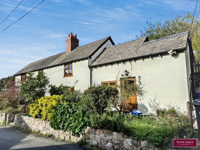 Llanerch-y-Mor, Mostyn, CH8, photo 1