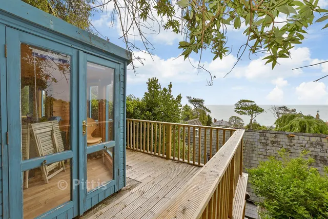 Mitchell Avenue, Ventnor, PO38, photo 2