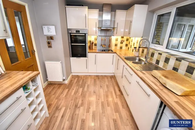 Photo 3 — Gloucester Crescent, Wigston