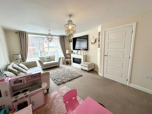 Photo 2 — Centenary Lane, Wednesbury, WS10