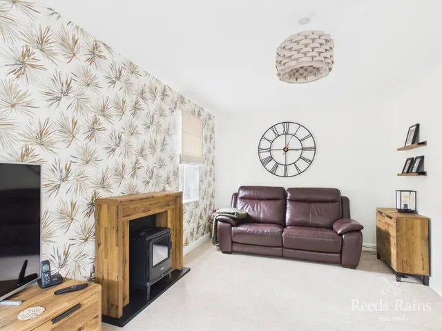 Photo 2 — Jocelyn Way, Middlesbrough, North Yorkshire, TS5