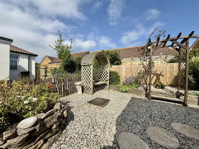 Hill Park Road, Brixham, photo 3
